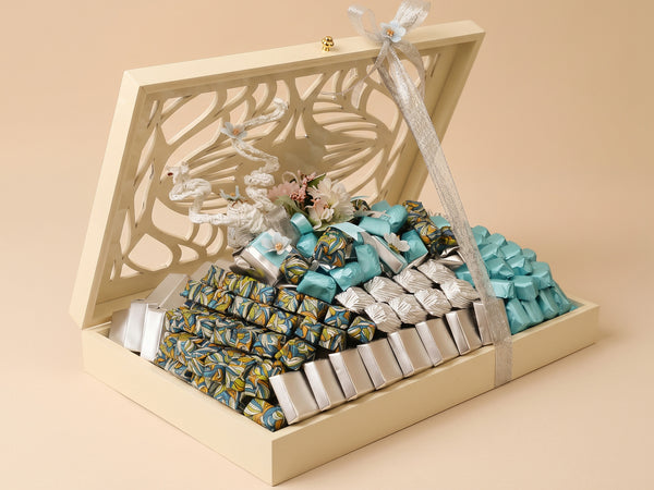Laroche Chocolate Design Box 2.5kg – Laser-Cut Luxury Chocolate Gift UAE