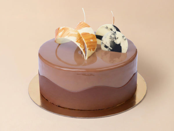 Laroche Chocolate Brown Glace Cake 1kg – Rich Ganache Celebration Cake UAE