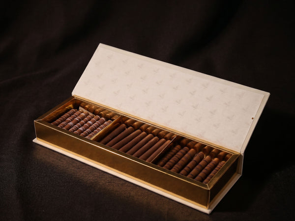 Laroche Chocolate Finger Stick 1kg – Artisan Chocolate Sticks Gift Box UAE
