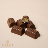 Pstachio nuts chocolate