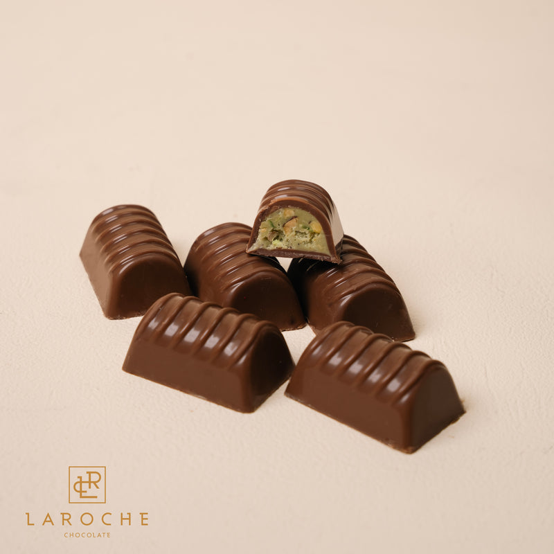 Pstachio nuts chocolate